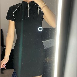 H&M half-zip dress - size 6